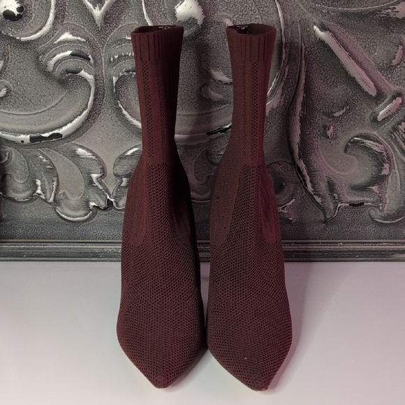 Steve Madden Maroon Heeled Boots - Picture 2 of 7